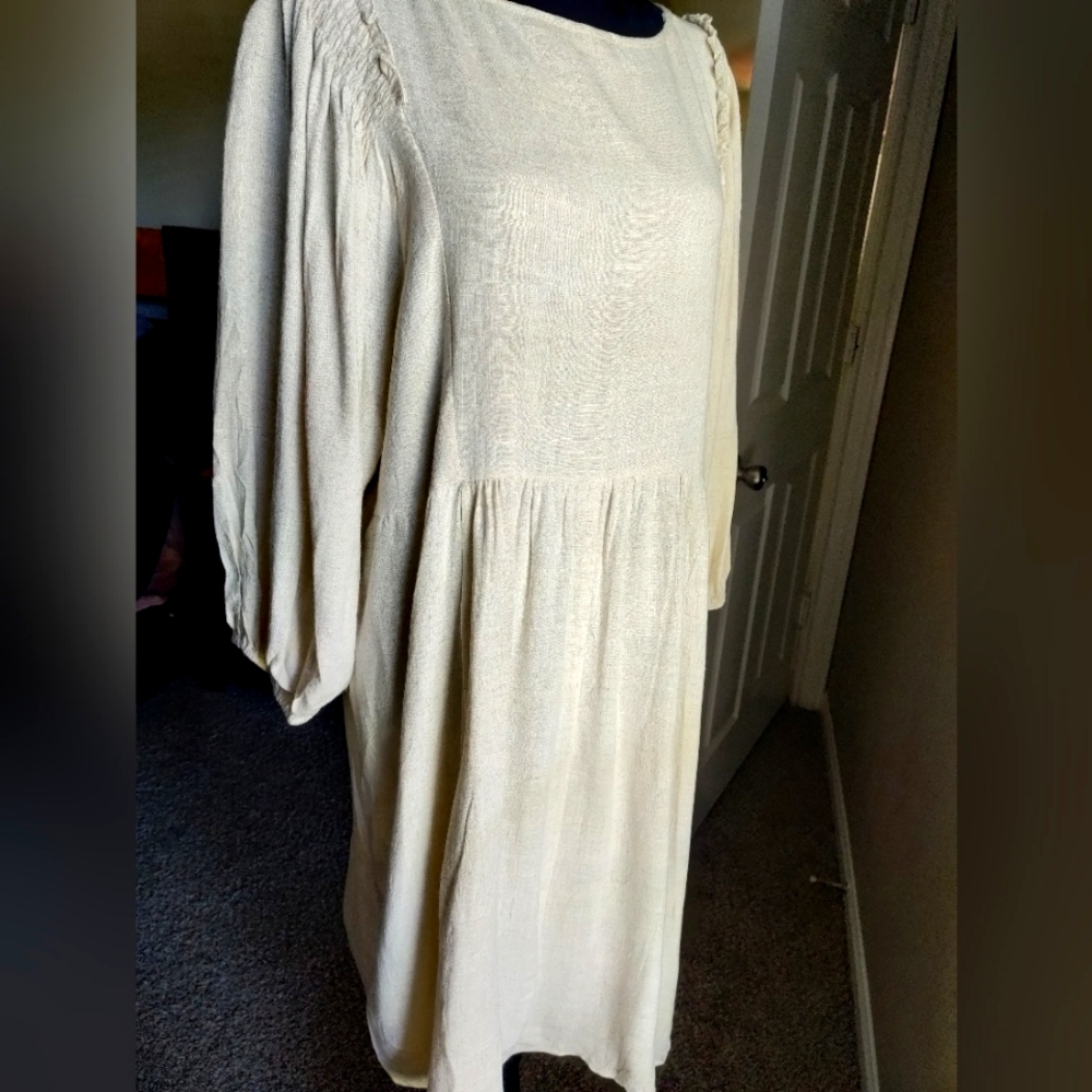 Elegant Cream Long Sleeve Dress